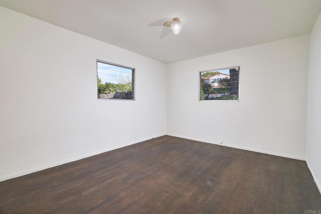 920 Stratford Drive Encinitas, CA 92024 - Photo 13 of 57 an empty room with windows