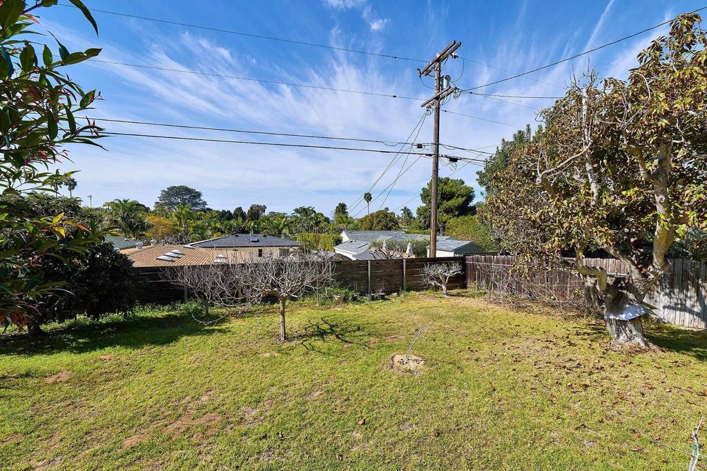 920 Stratford Drive Encinitas, CA 92024 - Photo 23 of 57 a view of a house with a yard