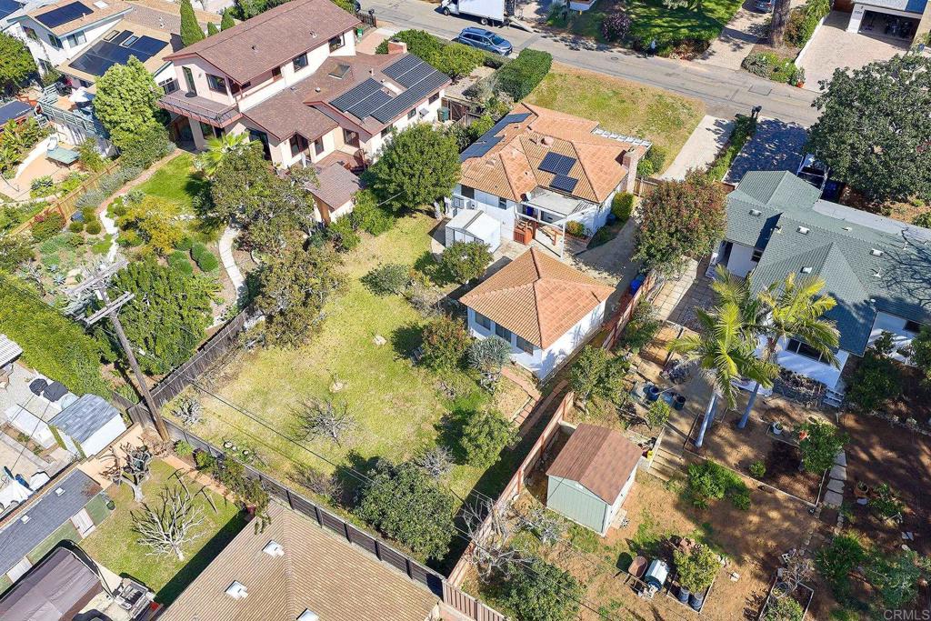 920 Stratford Drive Encinitas, CA 92024 - Photo 29 of 57 an aerial view of residential houses with outdoor space