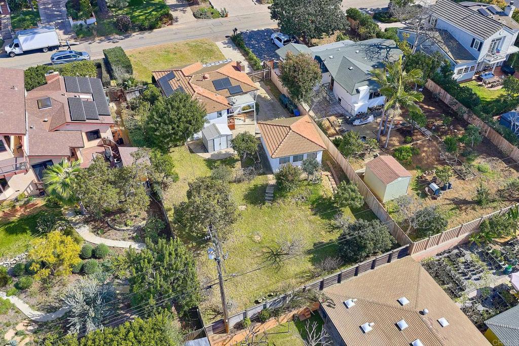 920 Stratford Drive Encinitas, CA 92024 - Photo 30 of 57 an aerial view of residential house with outdoor space