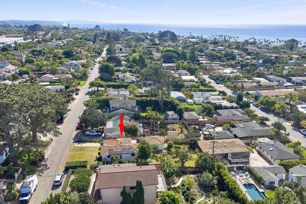 920 Stratford Drive Encinitas, CA 92024 - Photo 32 of 57 an aerial view of a city
