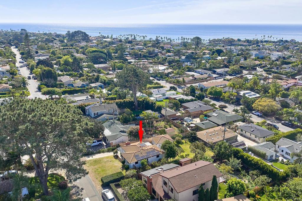 920 Stratford Drive Encinitas, CA 92024 - Photo 33 of 57 an aerial view of a city