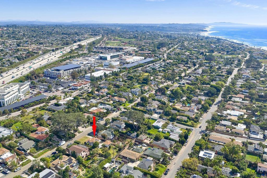 920 Stratford Drive Encinitas, CA 92024 - Photo 37 of 57 an aerial view of a city