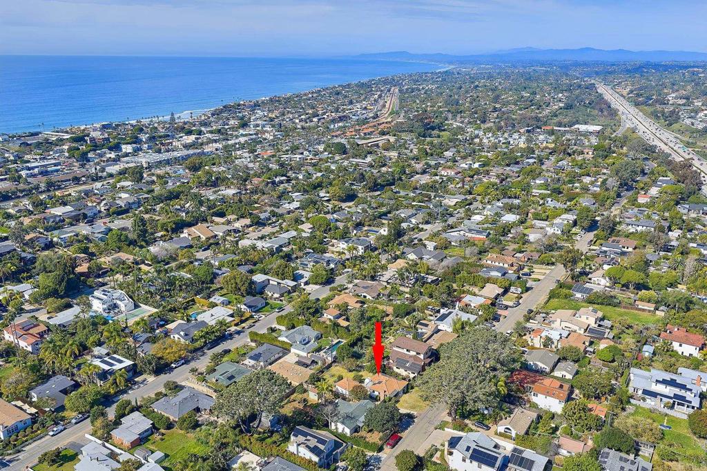 920 Stratford Drive Encinitas, CA 92024 - Photo 42 of 57 a view of a city