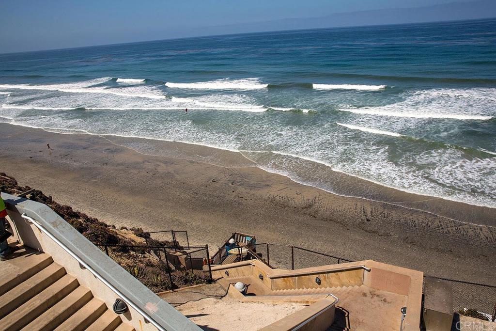 920 Stratford Drive Encinitas, CA 92024 - Photo 54 of 57 a view of a ocean from a balcony