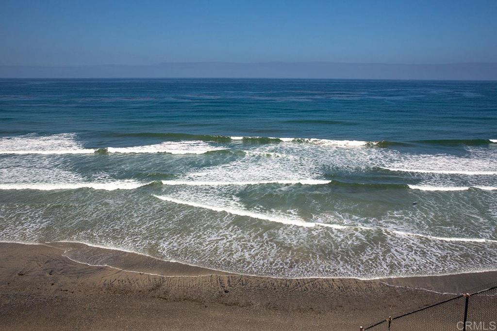 920 Stratford Drive Encinitas, CA 92024 - Photo 55 of 57 a view of a water with a sink