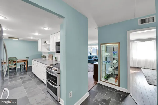 $184,000 | 860 Lower Ferry Road, Unit 5P, Ewing, NJ 08628