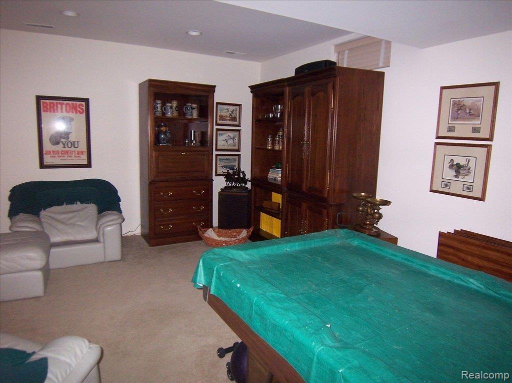 5393 Forest Ridge Drive, Unit 3 Clarkston, MI 48346 - Photo 6 of 21 100_4827.jpg