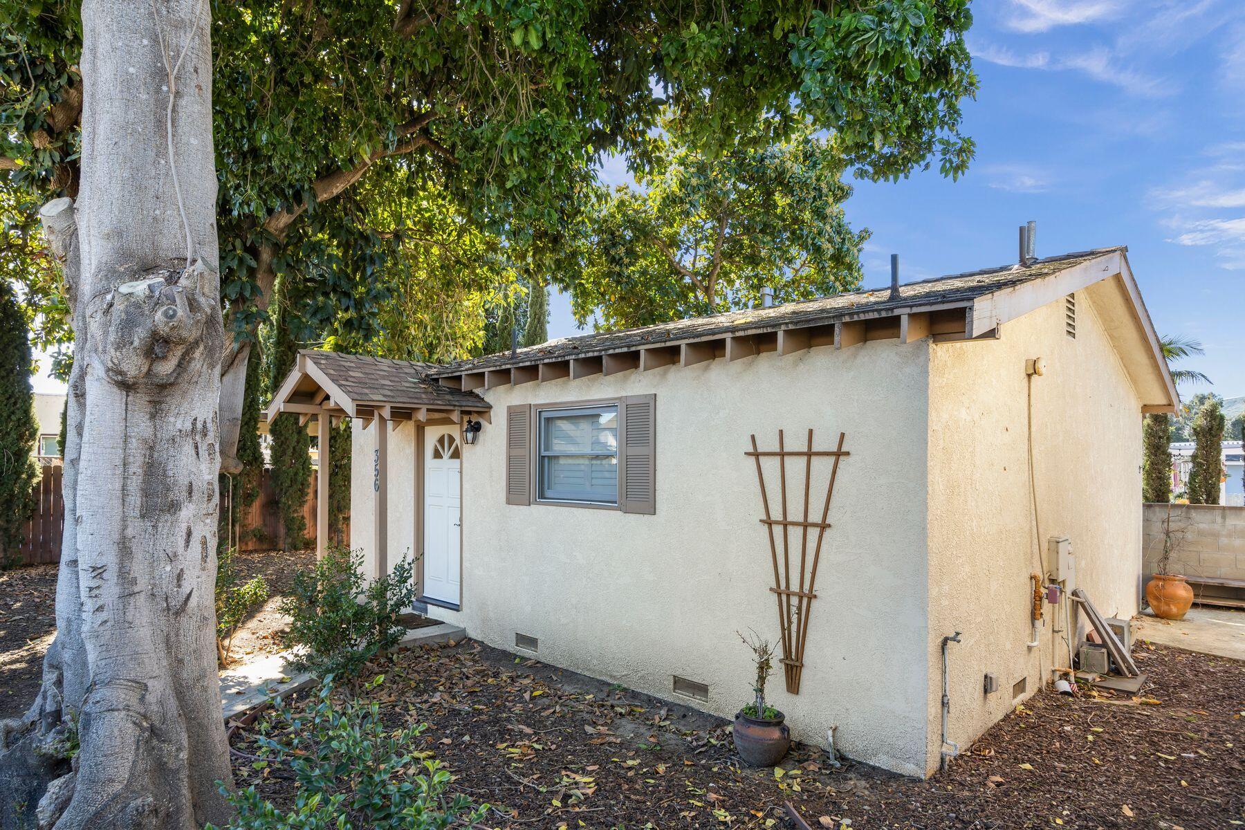 354 West Prospect Street Ventura, CA 93001 - Photo 25 of 41 a front view of a house with garden