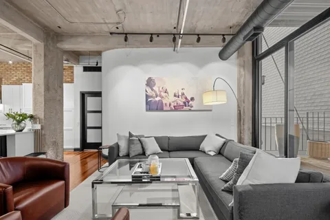 $995,000 | 850 West Adams Street, Unit 2E, Chicago, IL 60607