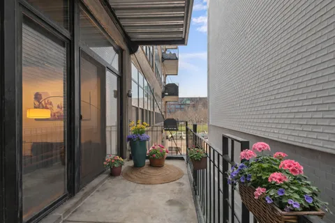 $995,000 | 850 West Adams Street, Unit 2E, Chicago, IL 60607