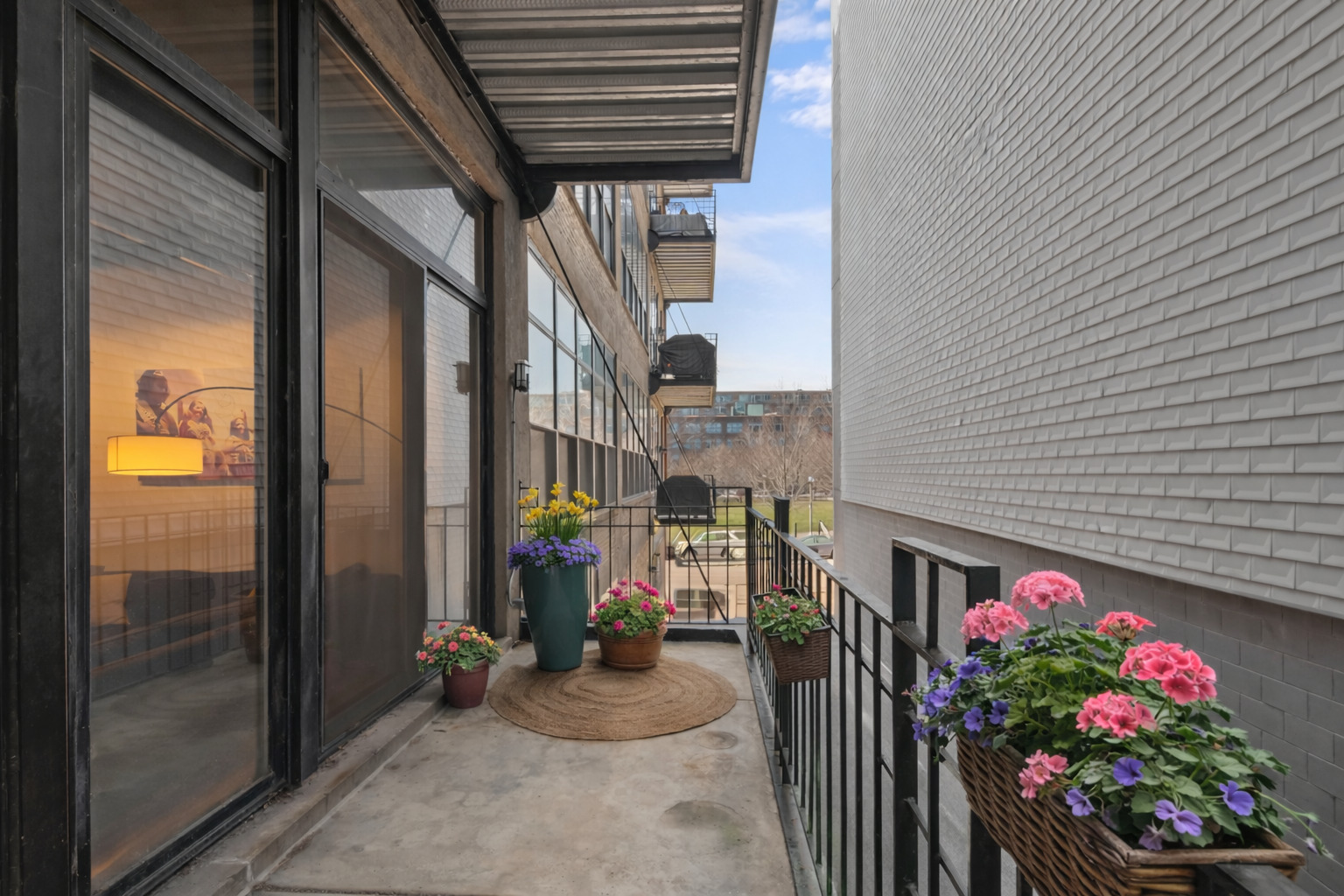 850 West Adams Street, Unit 2E Chicago, IL 60607 - Photo 13 of 25