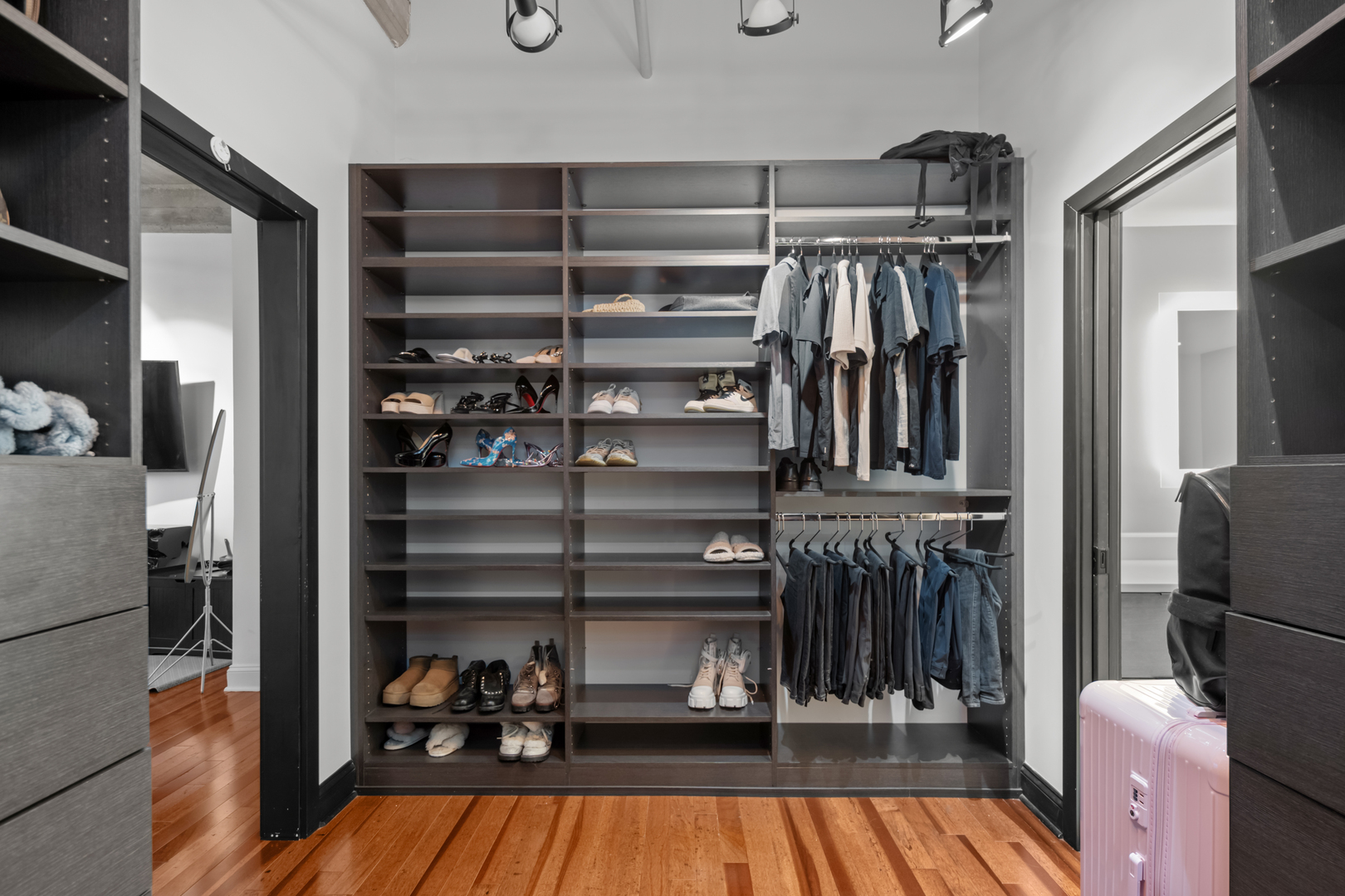 850 West Adams Street, Unit 2E Chicago, IL 60607 - Photo 16 of 25