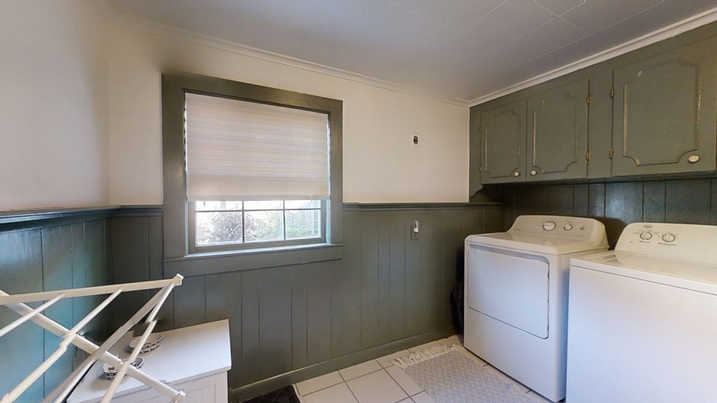 5 Pleasant Street Amesbury, MA 01913 - Photo 23 of 36 a utility room with dryer and washer