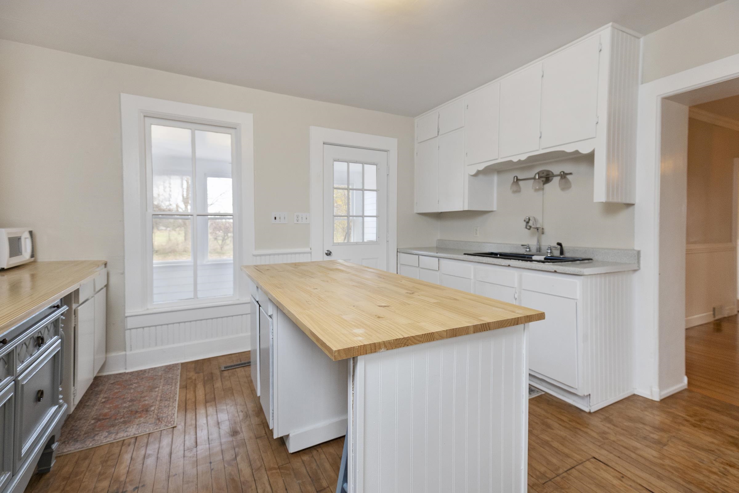 W2344 Rome Road Helenville, WI 53137 - Photo 13 of 53