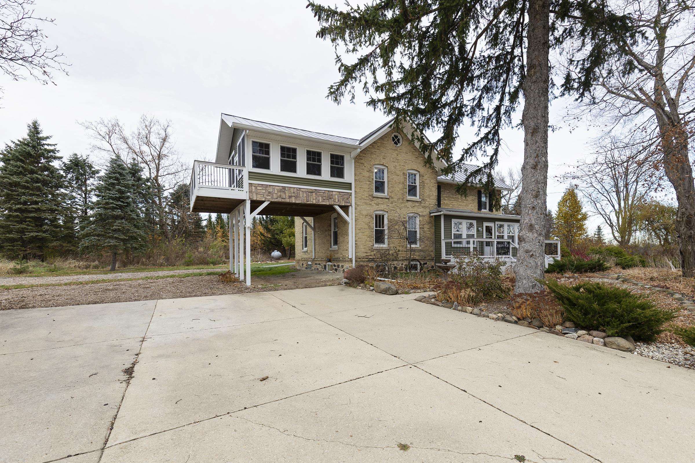 W2344 Rome Road Helenville, WI 53137 - Photo 3 of 53