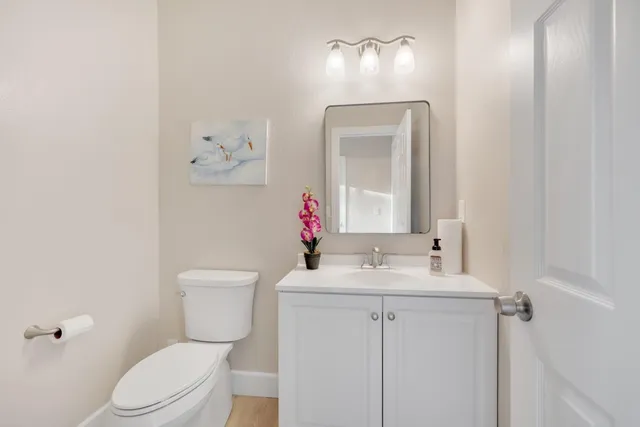 a view of a indoor garage