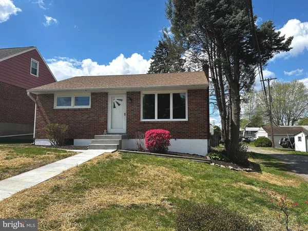 $2,300 | 1709 Liberty Avenue, Reading, PA 19607