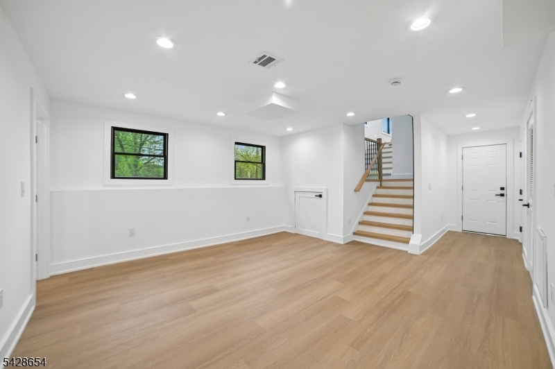 148 Great Hills Road Short Hills, NJ 07078 - Photo 32 of 48