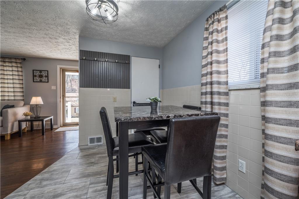 4609 East Willock Road Pittsburgh, PA 15227 - Photo 8 of 27 Gallery Image 8