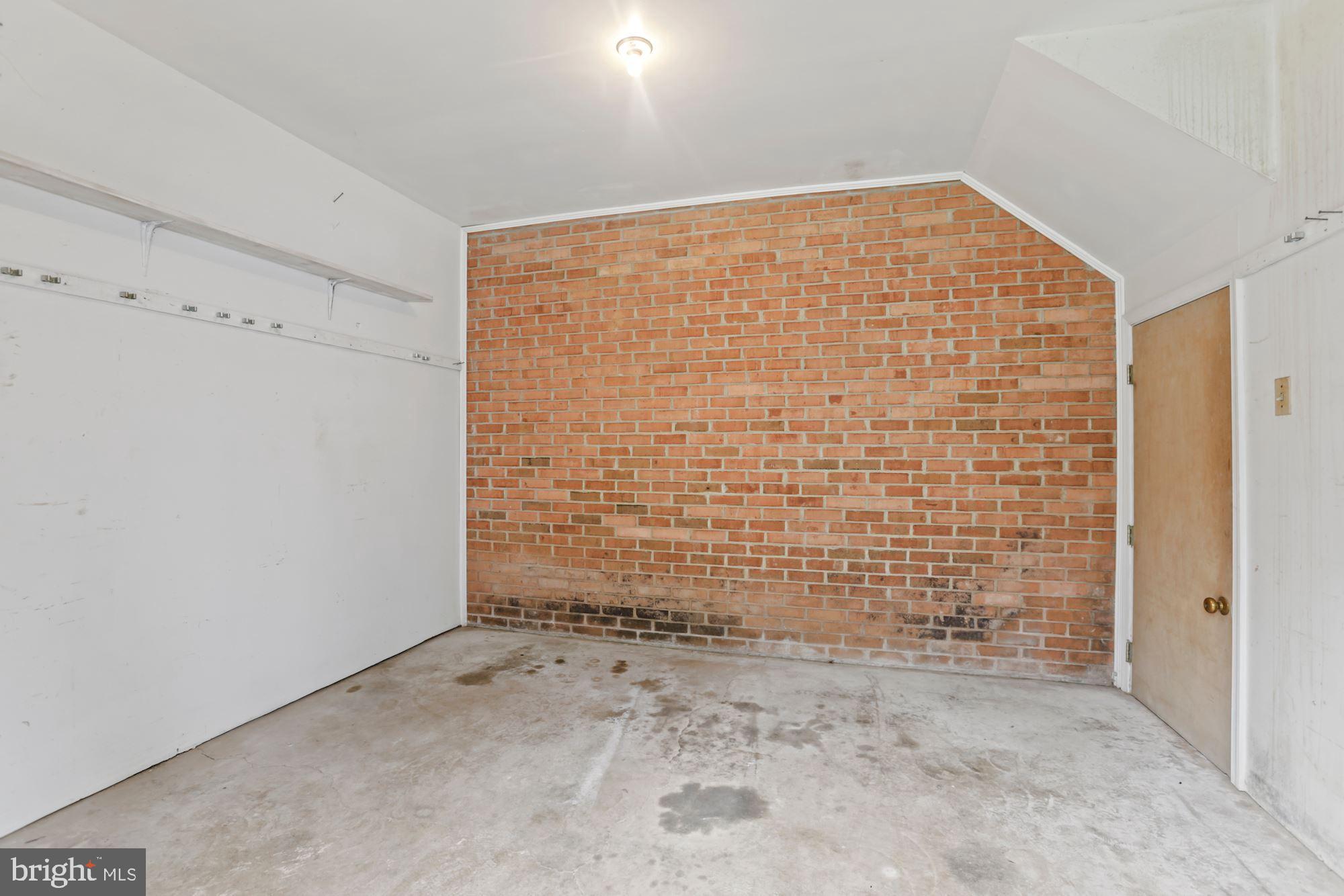 11502 Fox Hill Road Culpeper, VA 22701 - Photo 30 of 49 Storage accessible from outside. Great for mowers!