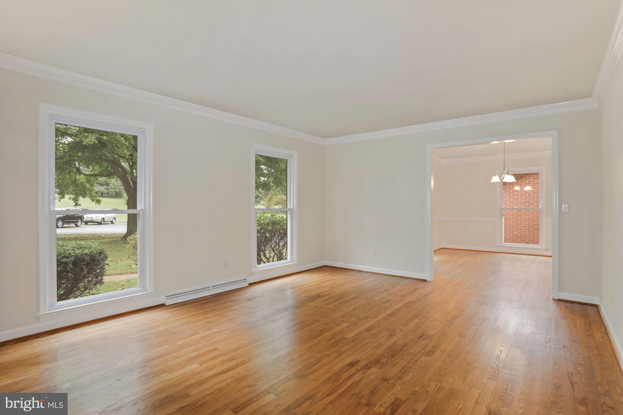 11502 Fox Hill Road Culpeper, VA 22701 - Photo 9 of 49 Living room filled with natural light