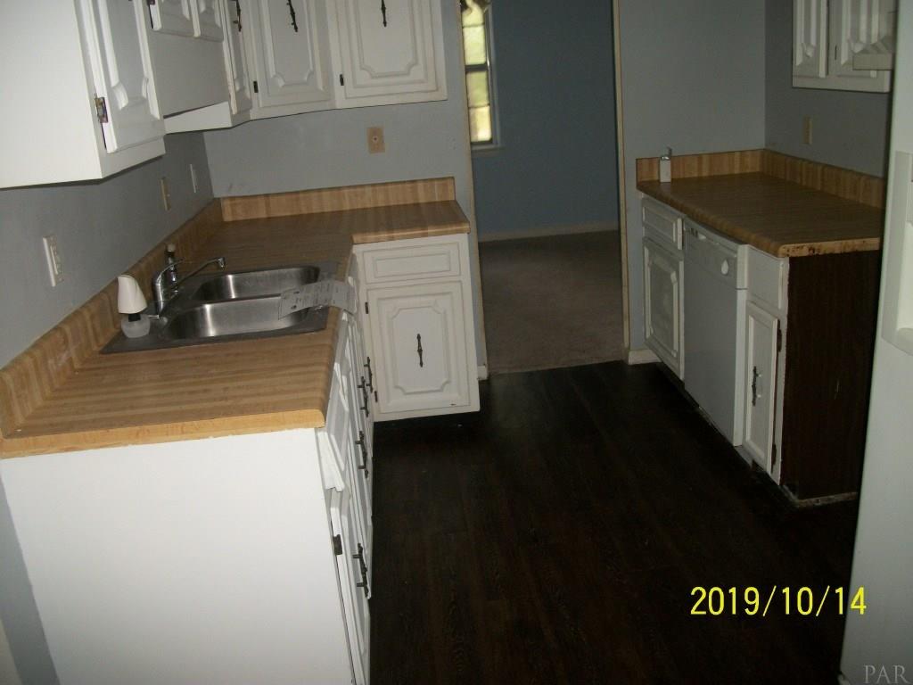 1930 Ryale Road Cantonment, FL 32533 - Photo 4 of 9 Gallery Image 4