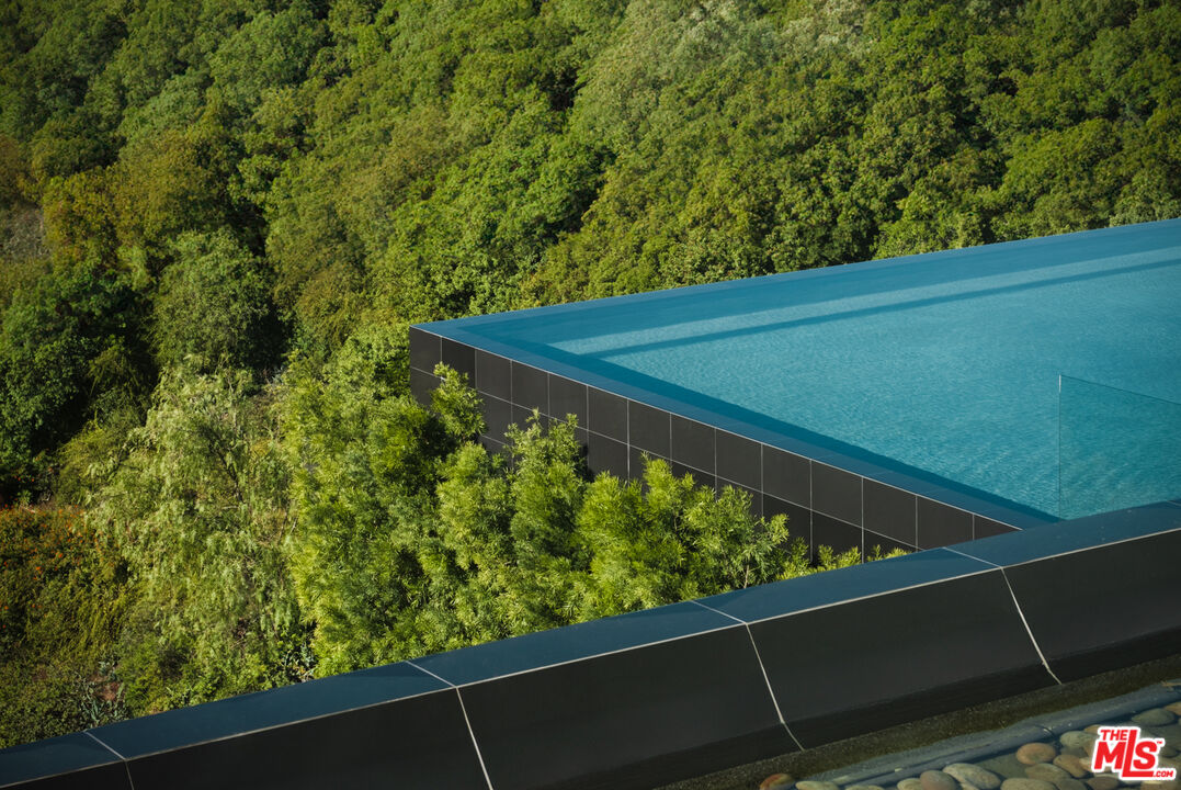 1853 Bel Air Road Los Angeles, CA 90077 - Photo 10 of 18