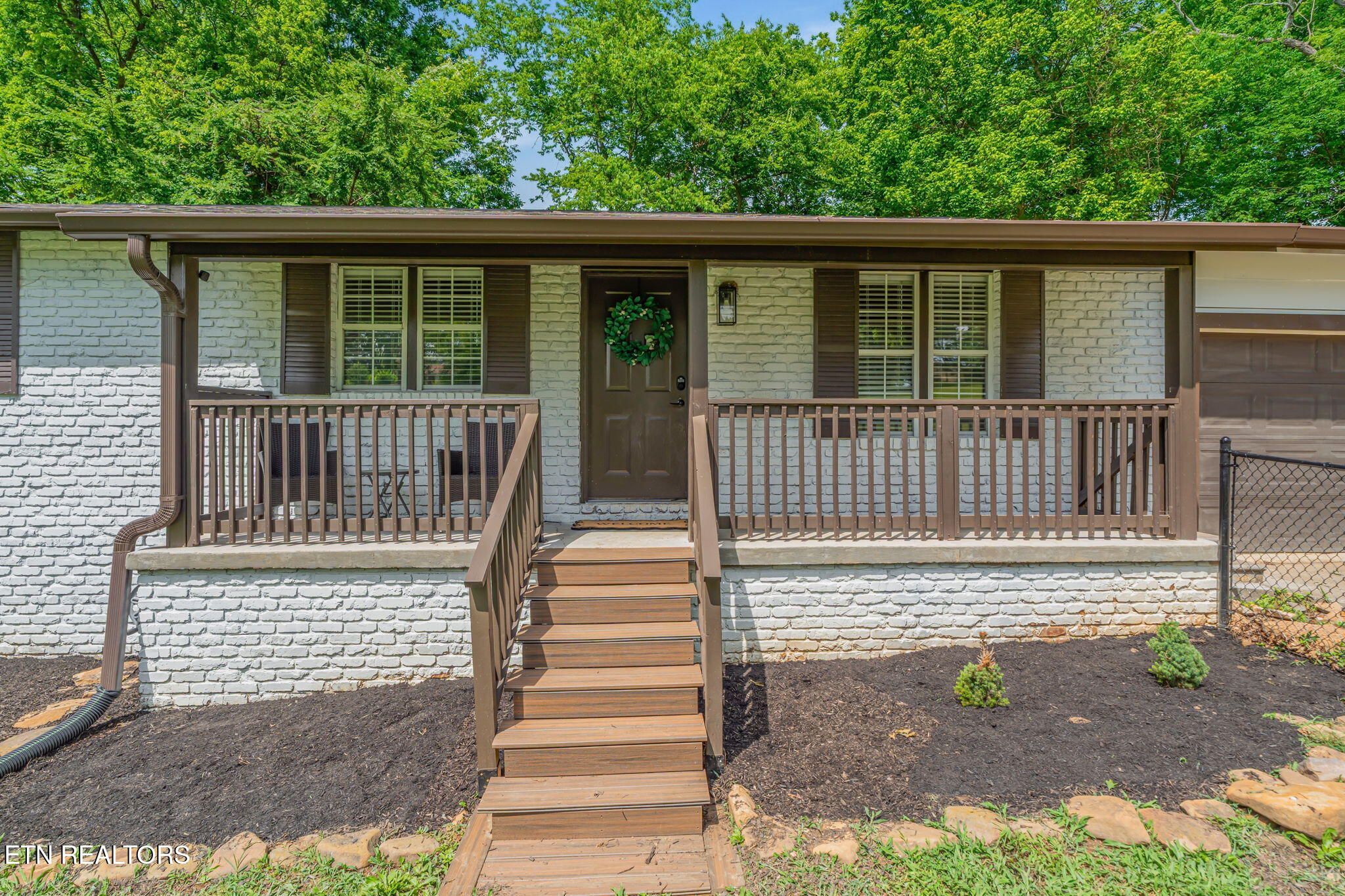 7325 Evanel Way Powell, TN 37849 - Photo 4 of 33 5-web-or-mls-7325 Evanel Way-9