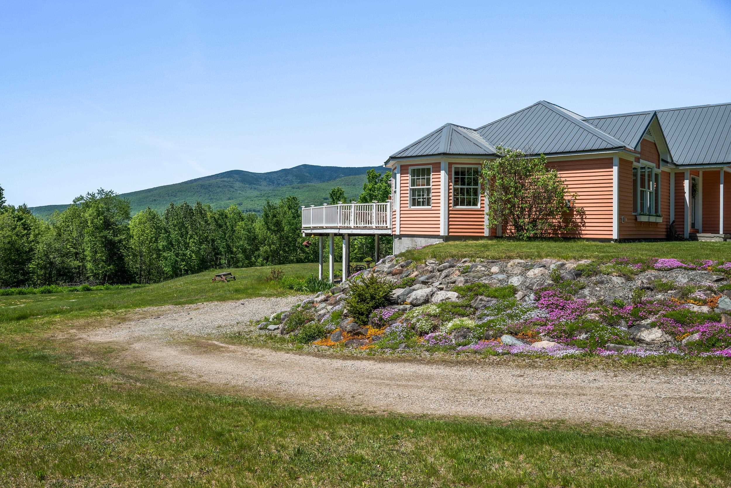6 Button Road Jefferson, NH 03583 - Photo 2 of 51