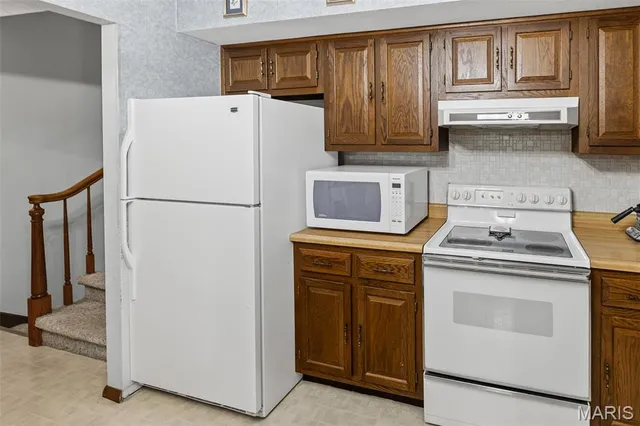 $215,000 | 255 Delwood Drive, Sparta, IL 62286