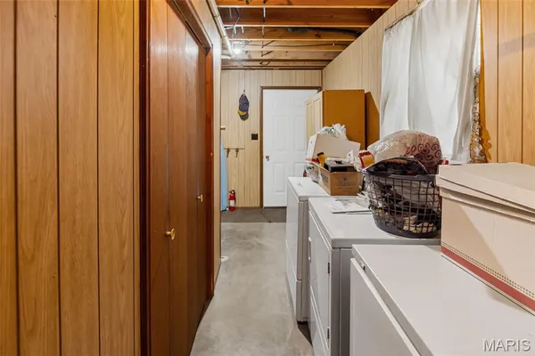 $205,000 | 255 Delwood Drive, Sparta, IL 62286