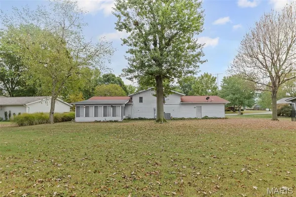 $205,000 | 255 Delwood Drive, Sparta, IL 62286