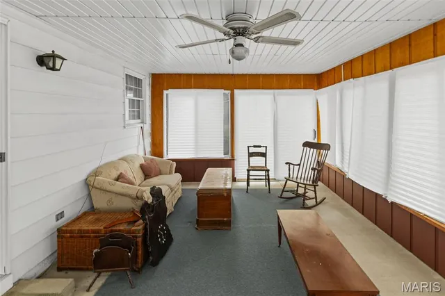 $215,000 | 255 Delwood Drive, Sparta, IL 62286