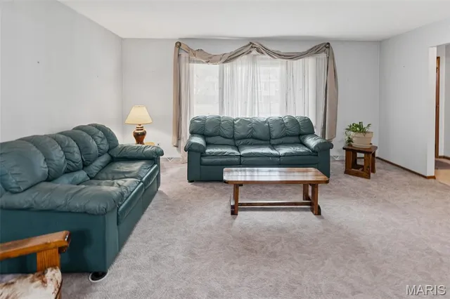 $215,000 | 255 Delwood Drive, Sparta, IL 62286