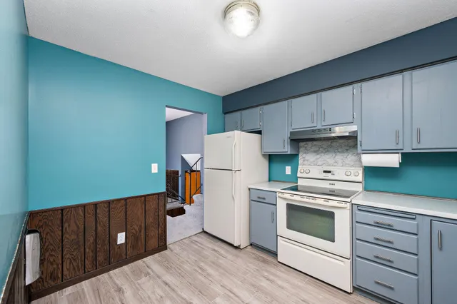 $379,900 | 4221 Edgemont Street, Vadnais Heights, MN 55127