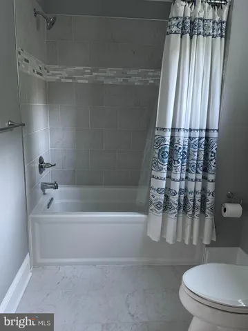 a view of a room with an empty space