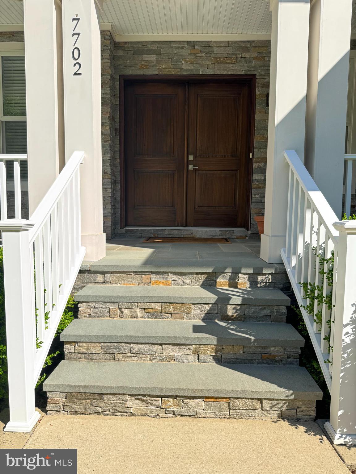 7702 Trammell Road Annandale, VA 22003 - Photo 5 of 68