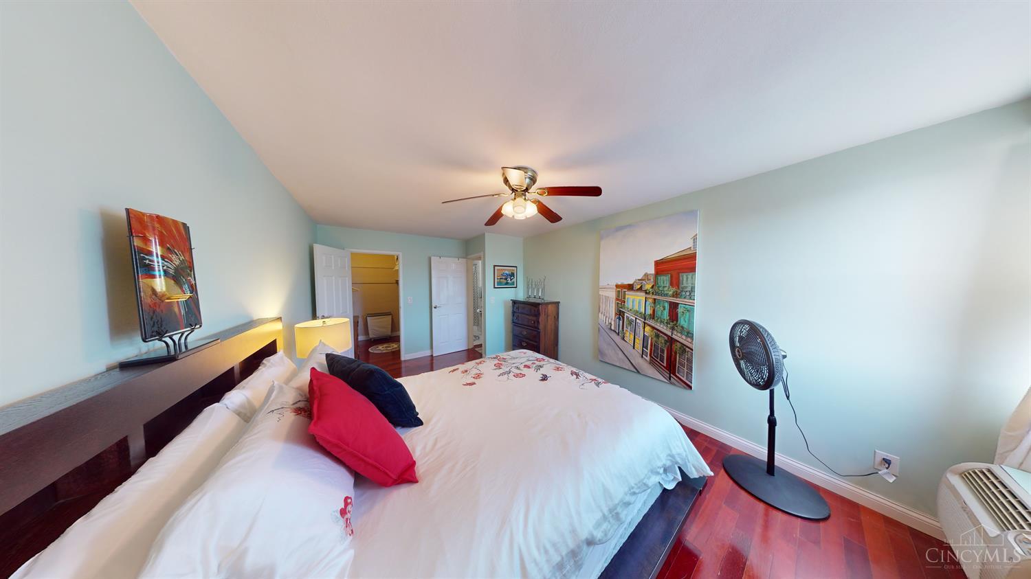 1815 William Howard Taft Road, Unit 903 Cincinnati, OH 45206 - Photo 22 of 29