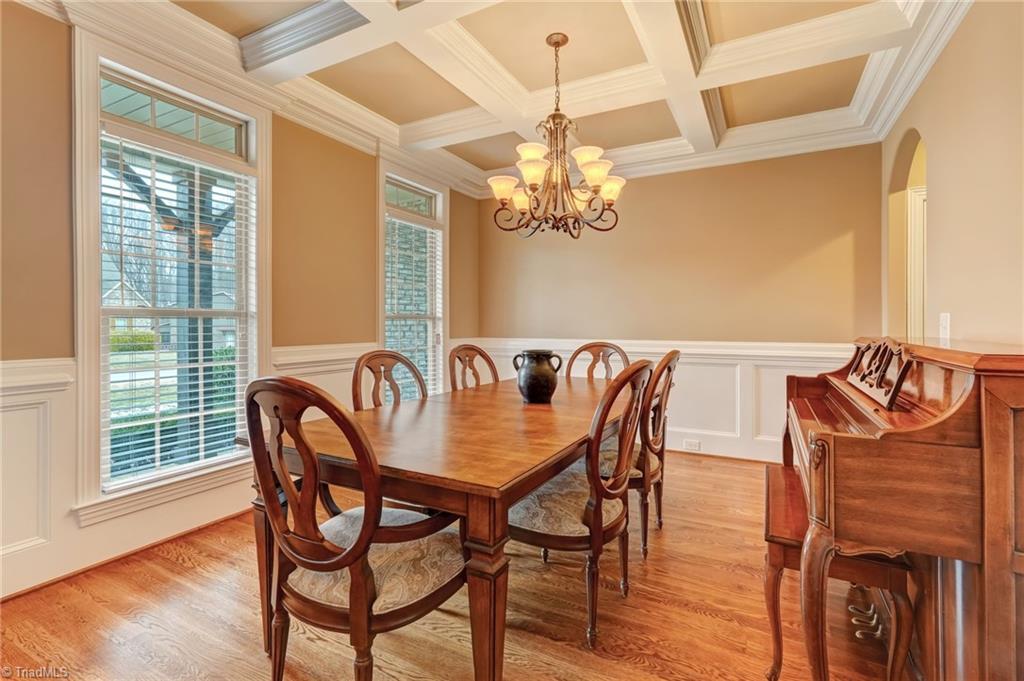 8925 Grove Park Drive Oak Ridge, NC 27310 - Photo 8 of 38 Gallery Image 8