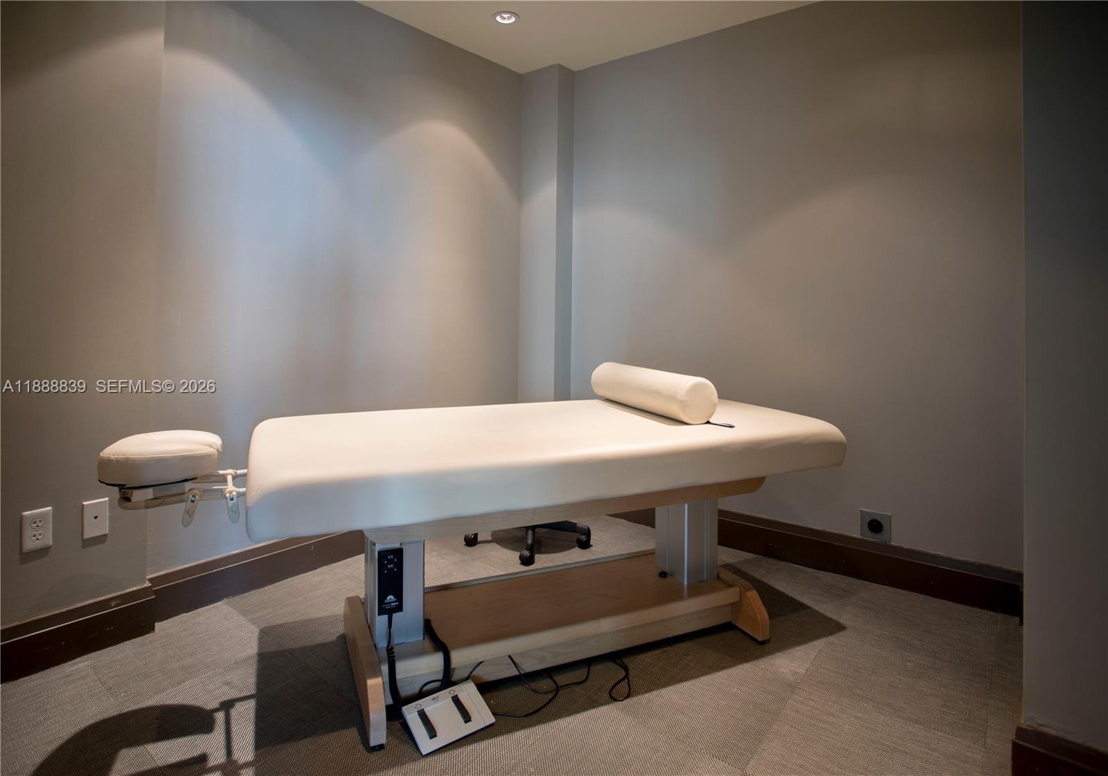 2525 Southwest 3rd Avenue, Unit 1106 Miami, FL 33129 - Photo 25 of 36 a bathroom with a sink