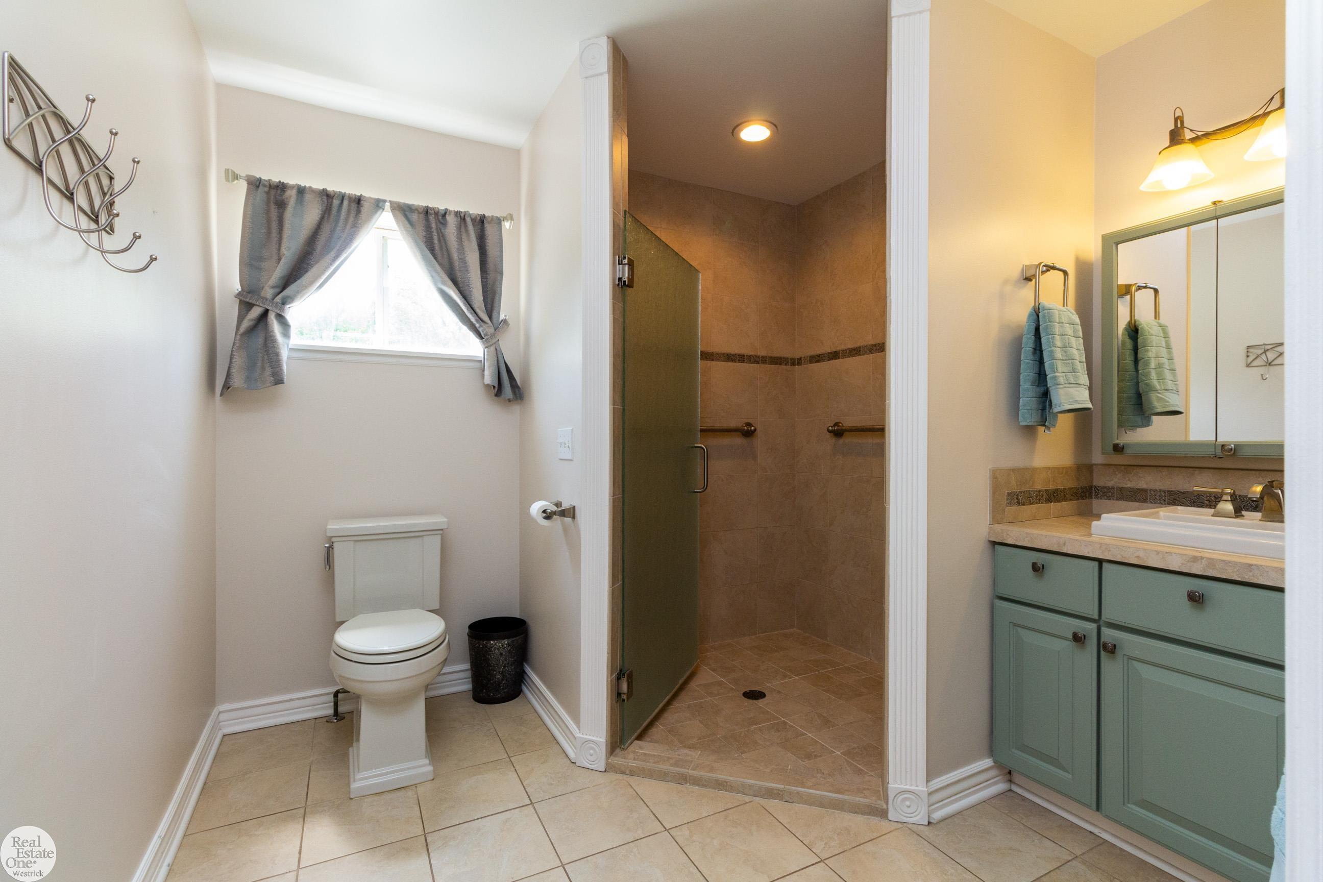 3728 Palms Road Casco, MI 48064 - Photo 28 of 72 50110332-27.JPG