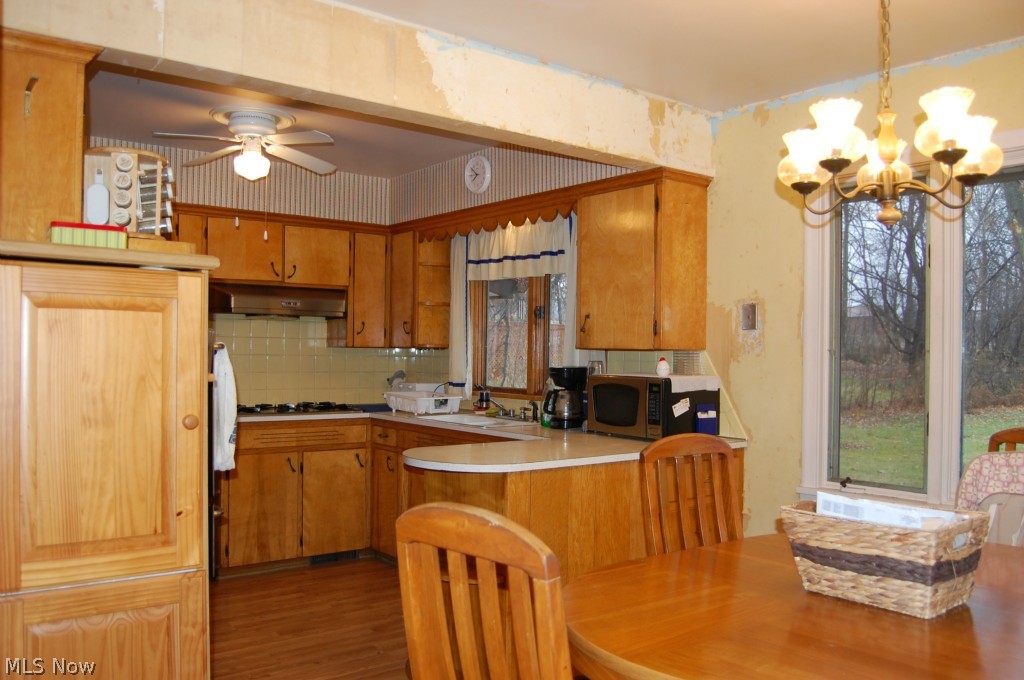 1845 Berna Road Akron, OH 44312 - Photo 2 of 10