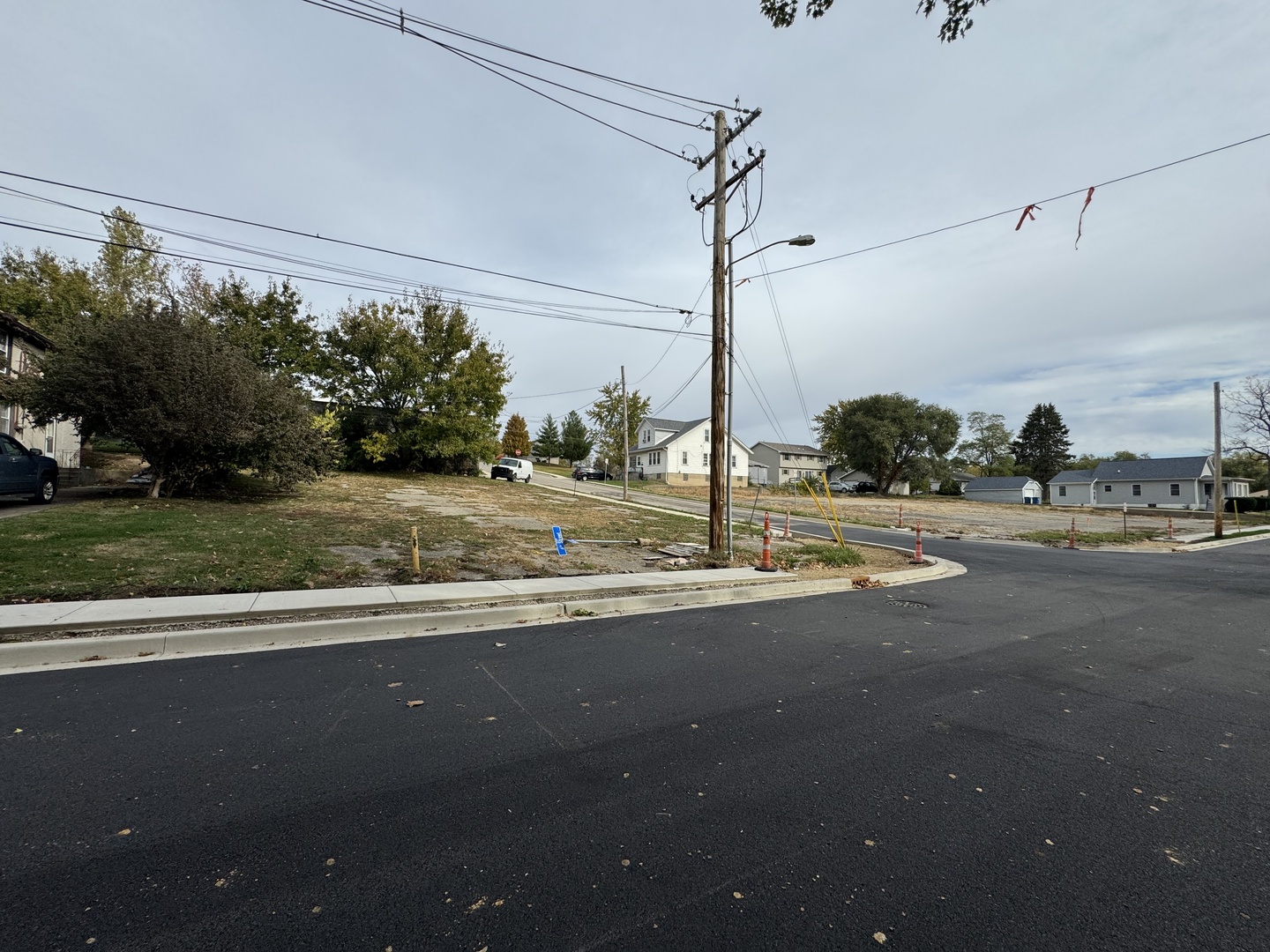 0 6th & St Louis Street Peru, IL 61354 - Photo 5 of 5 a view of a street