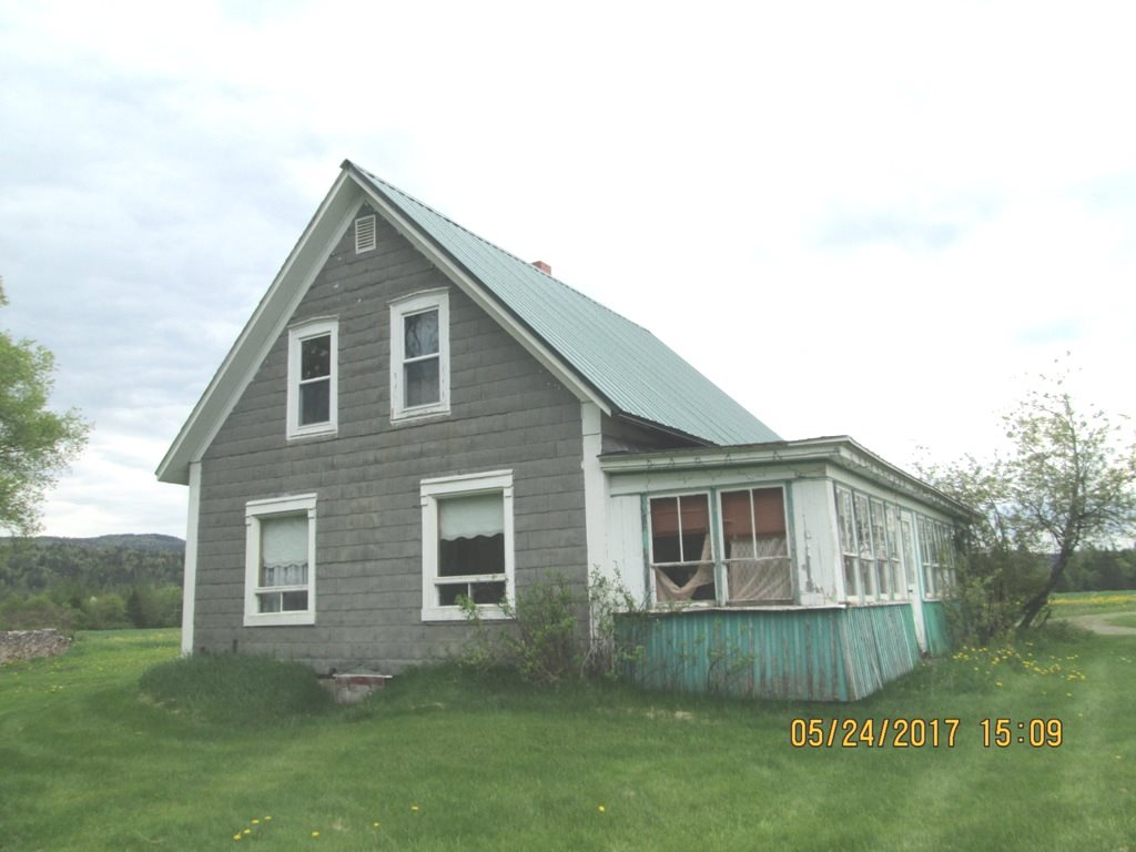 3464 Highway 102 Canaan, VT 05903 - Photo 3 of 32