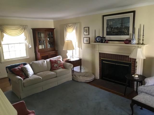 2261 Brixton Road Columbus, OH 43221 - Photo 4 of 32 Gallery Image 4