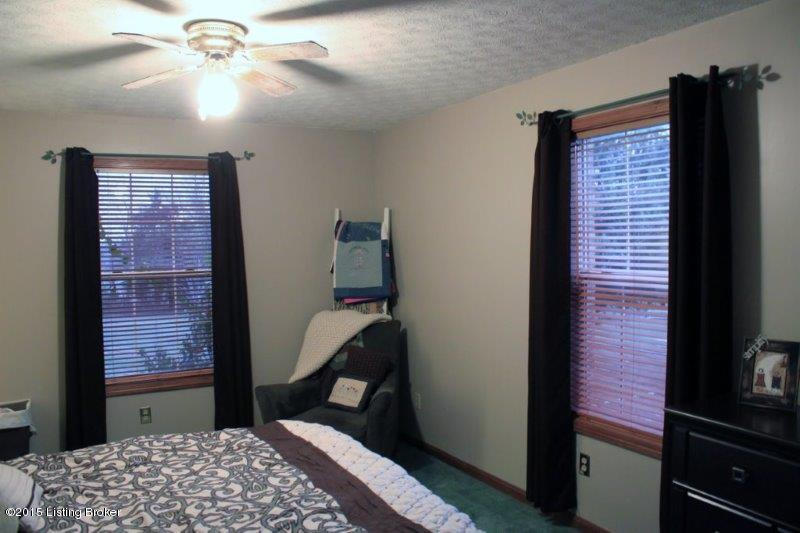 75 Bewley Road Vine Grove, KY 40175 - Photo 16 of 23 IMG_3779