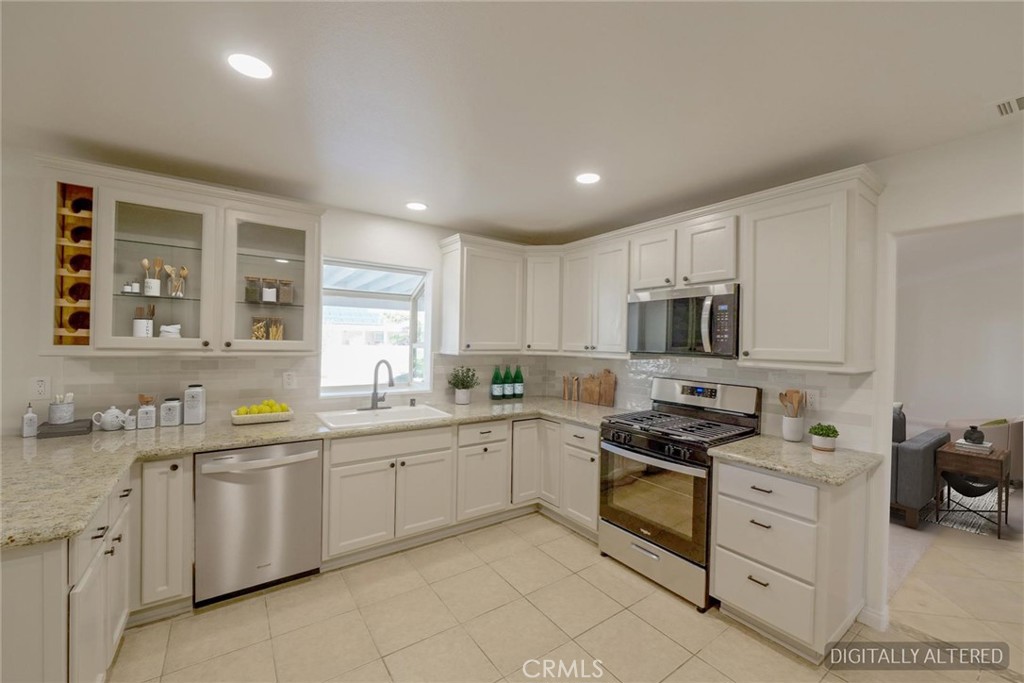 13934 Okesa Road Apple Valley, CA 92307 - Photo 10 of 35