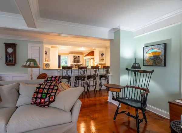 $575,000 | 26 Sea Street, Boothbay Harbor, ME 04538