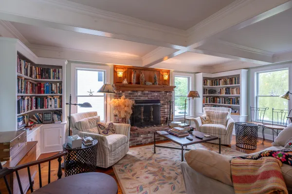 $575,000 | 26 Sea Street, Boothbay Harbor, ME 04538